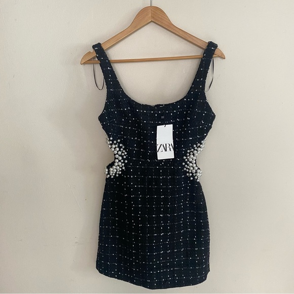 *SOLD* NWT Zara Textured Weave Cutout Mini Dress with Faux Pearls - Picture 6 of 10